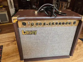 La30c Laney Vintage Acoustic Guitar Amp Amplifier 30 Watt 1 8 Inch Speaker-read