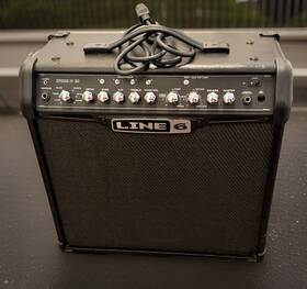 Line 6 Iv-30 Spider Iv 30 Guitar Combo Amp 30w 1x12 Celestion Speaker Excellent Con