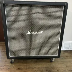 1960bx Marshall 100-watt 4x12 Inch Straight Guitar Speaker Cabinet - Black