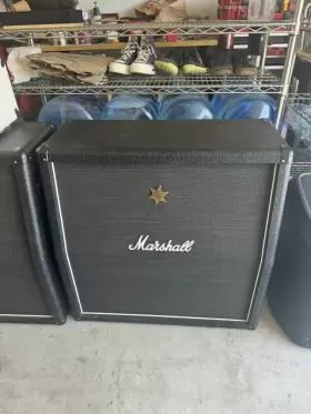 Marshall Mmx412aru 240-watt 4x12 Inch Angled Cabinet - Black
