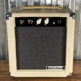 611705 Monoprice Stage Right Sr 5 Watt Tube 8 Inch Guitar Amplifier Combo Used