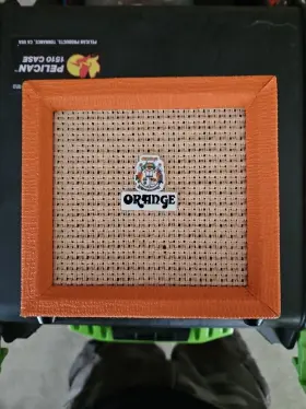 Orange 660845721272 Micro Amplifier Crush Mini 3-watt Guitar Combo Amp With 1/8 Inch Aux -