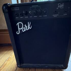 Park Gb15 Bass Gb 15-10 Combo Solid State 15w 1 Speaker 8 Ohms Guitar Amp