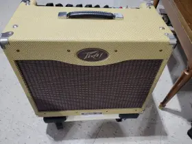 112-tweed Peavey 014367120110 Classic 30/112-tweed 30 Watt Guitar Amp