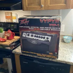 03608060 Peavey Vypyr Vip 1 Guitar Modeling Amp 20 Watt New Damaged Box Auction Find