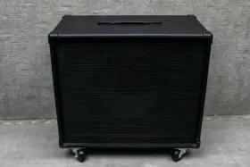 19836 Peavey Used Cabinet