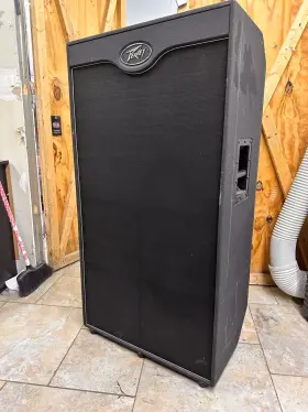 Vb-810 Peavey 8x10 Inch Bass Guitar Speaker Cabinet - 800 Watts Working