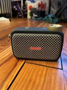 Positive Grid 855316004750 Spark Go Ultra-portable Smart Guitar Amp And Bluetooth Speaker