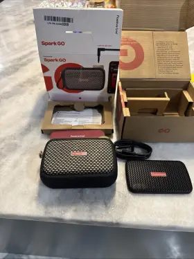 Hw0109go-b Positive Grid Spark Go 5-watt Ultra-portable Smart Guitar Amp And Bluetooth Speaker