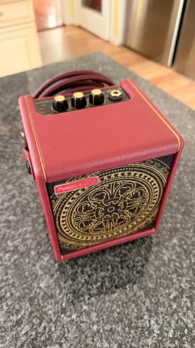 Hwcbvai0109mi-r Positive Grid Spark Mini Vai 10-watt Portable Smart Guitar Amp Designed By Steve