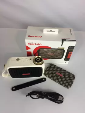 S0512g-eusss Positive Grid Open Box Spark Go Ultra-portable Guitar Combo Amplifier 5w Pearl