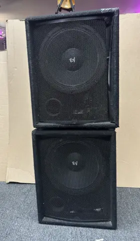 S-112 Rocktron Velocity High Definition Guitar Cab