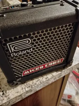 Roland 957054503475 M-cube-gx Micro Cube Portable 3w Guitar Amplifier - Black