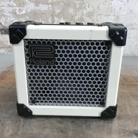 20241212 Roland S.a 2 Df.01 Used Micro Cube N225 Guitar Amplifier Portable White Tested Compact Amp