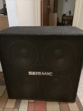 Sa-410 Seismic 450 W 8ohm. 4-10 Bass Cabinet