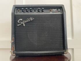 Squier Pr-cpr1 Champ 15g Combo Solid State 45w 2 Channel Electric Guitar Amplifier