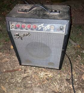 Squier Sk15b Model Guitar Amplifier