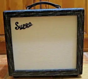 1612rt Supro Amulet 15-watt 1x10 Inch Tube Combo Amp Nice 1w 5w 15w Variable