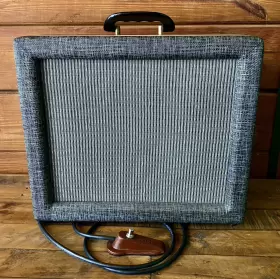 1620t Supro 1960 Vintage Holiday Guitar Amplifier