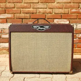 Ycv40wr Traynor 40 Watt Guitar Combo Amp- Wine Red With Footswitch And Power Cable