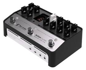 Two Notes 700673800408 Revolt Guitar 3-channel Amp Simulator - Open Box