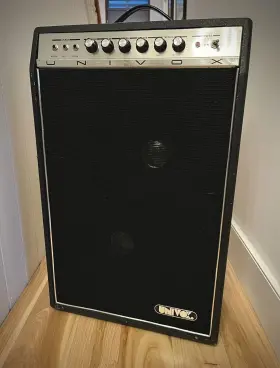 U150r Univox Guitar Amp Combo. Recently Serviced Tested And Working