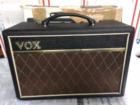 Vox 959112022423 V9106 Pathfinder 10 Compact Guitar Amplifier Combo 10w Rms Classic Black
