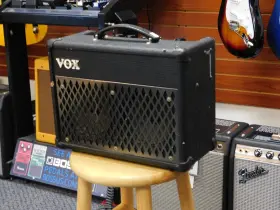 Da10 Vox Ad10 Ac/dc Portable Guitar Amplifier