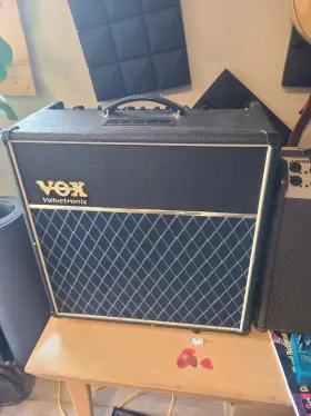 Ad60vt Vox Valvetronix Guitar Amp With Foot Controller
