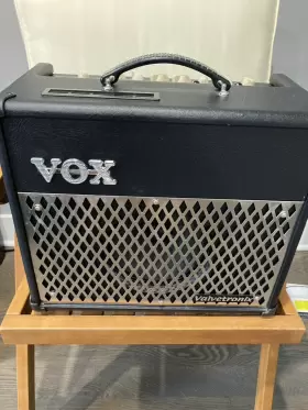 Vt15 Vox 15 Watt Guitar Amp