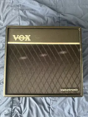 Vt80 Vox Valvetronix Guitar Combo Amp With Footswitch