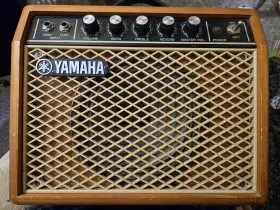 9142 Yamaha Vintage Guitar Amplifier G-5 120v 15 Watts 60 Hz