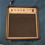 Fat Boy FBGB15 15W Bass Guitar Combo Amplifier Solid State Practice Used. Price: $25.00.
