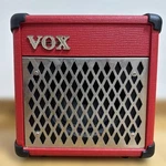 Vox DA5 Compact Amplifier For Guitar Combo #0001 Used. Price: $105.00.