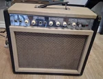 1965 Airline 62-9023A Tremolo 1X12 Used. Price: $550.00.