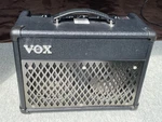 Vox DA10 Guitar Amplifier 11 Models Effects Battery Powered 7.5KG Used. Price: $702.17.