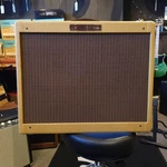 Used Victoria 35210 Tweed Classic 2X10 Electric Guitar Amplifier. Price: $2499.99.