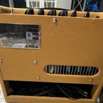 Fender Blues Junior Ltd 15W 1X12 Tube Combo Amp 1-CHANNEL 8 Ohm Used. Price: $350.00.