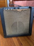 Harmony H400A 5W Vacuum Tube Combo Guitar Amp 1X Speaker 1-CH Ohm Used. Price: $333.00.