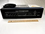 Behringer Ultrabass BXD3000H Ultra-lightweight 300-WATT-2-CHANNEL Amplifier Open. Price: $220.00.