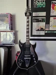 Signed Paul Stanley Silvertone Sovereign Stage 2003 Guitar &red PSA1 Am. Price: $4500.00.