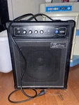 Kustom KXB10 10W 1X10 Bass Combo Amplifier New. Price: $115.00.