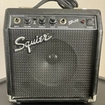 Fender Squier SP-10 Electric Guitar Mini Amplifier Used. Price: $20.40.