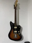 Fender Player Jazzmaster Sunburst Guitar Solid Body 6 String Rosewood Neck Used. Price: $550.00.