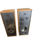 American Acoustics D9550E Standing Speakers Pair, 205W Rms, 4/8 32HZ Response Used. Price: $175.00.