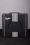 Supro Delta King X 10-INCH 5-WATT Tube Combo Amp Black And Cream New. Price: $599.00.