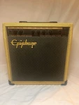Epiphone EP-800R. Amplifier K960701537 Open. Price: $70.00.