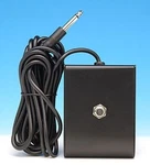 New One Button Footswitch For Peavey Guitar & Bass Amplifiers 1/4 Plug Latching. Price: $32.50.